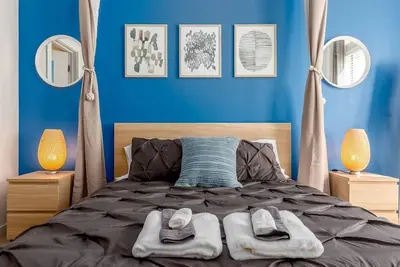 Image de Uptown 1st Ward | Patio with Hammock | 2bd Hip Apt