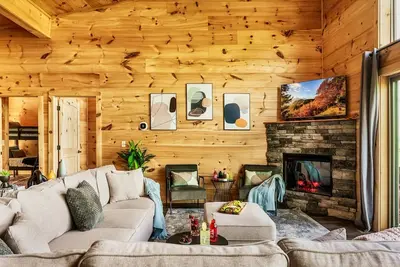 Image de Smoky Mountain Views Cabin, Hot Tub, Game Room, Fireplace, Deck