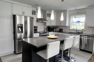 Image de Executive Home in Dieppe (Semi-Detached) - close to airport & downtown \nMoncton