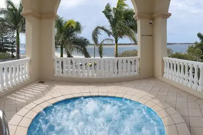 Image de Grand Hotel On the Broadwater!