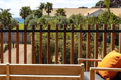 Image de Onetangi Beach Stays Apartment | Coast & Country |