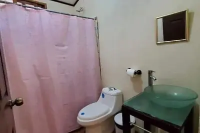 Image de Jolie maison à 20 min de l'aéroport international.