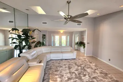 Image de House with Pool near Polo area in Wellington