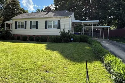 Image de 2 bedroom, 1 bath, remodeled 1945 cottage, 1000sq. ft. Two new Lux King size beds