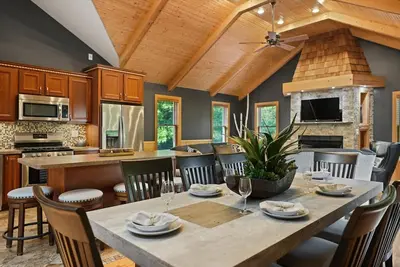 Image de Modern, secluded luxury cabin near Castle Rock & Petenwell Lakes + Wisc. Dells