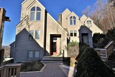 Image de The Gondola Gatsby Condo with Mountain Views on Shuttle Route E1