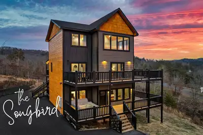 Image de Great location, incredible views! Modern design. Minutes to Dollywood & Parkway