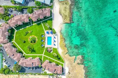Image de Oceanfront, Pool & Patio | Family/Couples Paradise