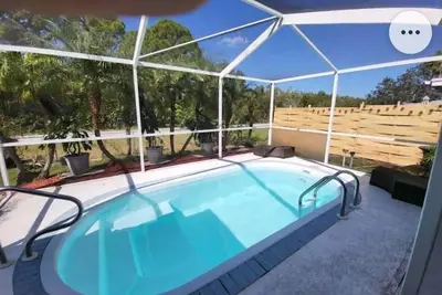 Image de Beautiful pool house in Holiday, Florida.