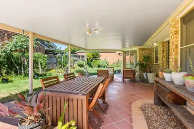 Spacious 4br family retreat near mall@Forest Lake