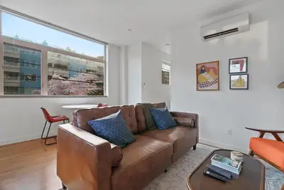 Image de Stylish Westlake 2br, nr Shopping & Entertainment, by Blueground