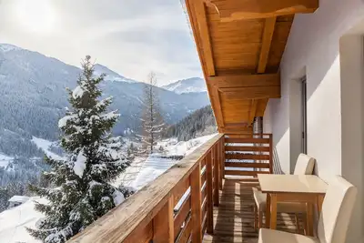 Image de Appartement \"Emma\" avec vue sur la montagne, balcon et Wlan