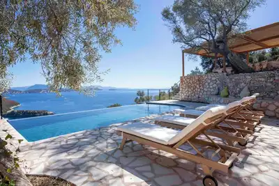 Villa Nikos - Vues époustouflantes et intimité dans la baie de Sivota
