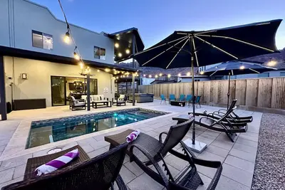 Image de Exclusive Retreats Desert Hideaway 3 Bedroom all Suite home with Private pool #1