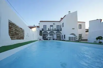 A Janela do Palacete - Uma Casa com Séculos de História