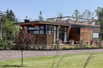 Image de In the Heart of Cavendish, Modern Ocean View Cottage