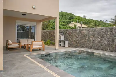 Image de Villa Grand Bois, Pmr, avec sa piscine chauffée