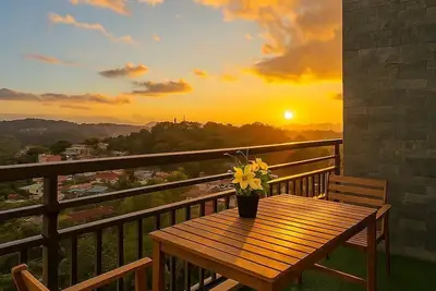 Image de Unit 506 · Two Aston Residences | 2br Balcony Near Mines View