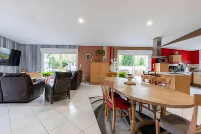 Image de Le Bois d'Ourne - Piscine - 7p - Rêve au Mans