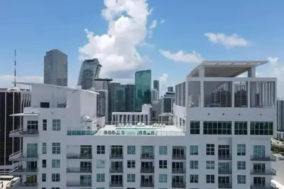 Image de Luxury Studio w/ amazing Water view Downtown Miami