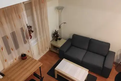 Image de Comfortable, non-standard place to relax on two floors.
