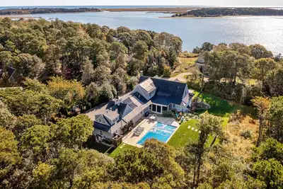 Image de New Listing 2024 Eastwind Estate - Luxury Home on Barley Neck in East Orleans
