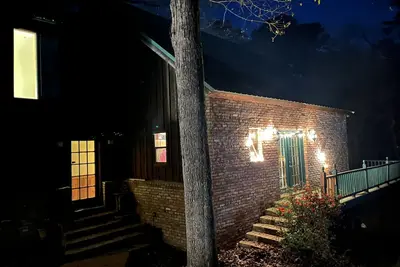 Image de Chatawa Bluffs, an estate like no other within 100 mile radius. New Orleans & Br