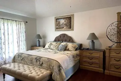 Image de Cozy 4 Bed 2 Bath w/ Ev Charging & No Cleaning Fee