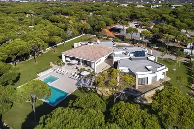 Image de Contemporary Vilamoura Villa | Stunning Open Plan Design | Villa Azure Elegance | Large Private Pool