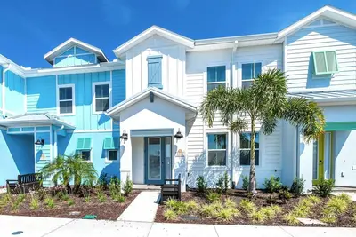 Image de Pearly White Villa near Disney with Margaritaville Resort & Island H2o Access -.