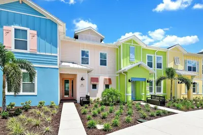 Image de Sun Filled Villa near Disney with Margaritaville Resort & Island H20 Access -.