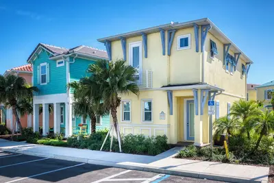 Image de Sunkissed Cottage with Hot Tub near Disney with Margaritaville Resort & Island.