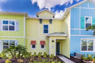 Image de Breezy Villa near Disney with Margaritaville Resort & Island H20 Access - 8177su