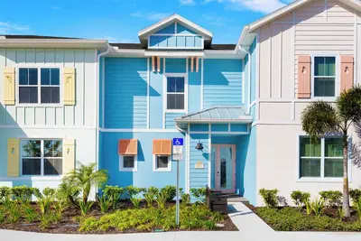 Image de Lovely Villa near Disney with Margaritaville Resort & Island H20 Access - 8201su