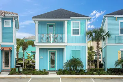 Image de Sea Shell Blue Cottage near Disney with Private Pool and Margaritaville Resort.