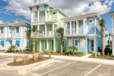 Image de Cozy Cottage with Private Pool near Disney with Margaritaville Resort & Island.