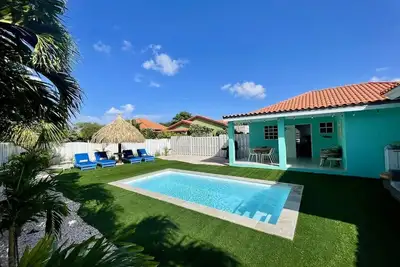 Image de Cozy family home with 3sk-2bk, private pool just 5 minutes from the beach.