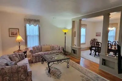 Image de Beautiful home with 2 bedrooms + private office in the Borough  of Chambersburg!