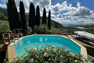 Image de Maison de vacances avec Wifi, piscine privée, Tv, terrasse, vue panoramique, près de Lucques
