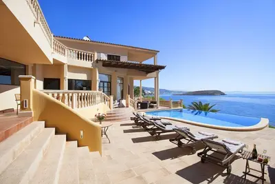 Image de Escape to Luxury: Rent Mallorca Villa 1452