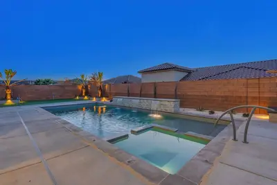 Image de Scenic Sunvilla Monthly Home| Private Pool, Hot Tub, Basketball Court