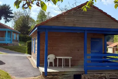 Image de Chalet Bleuet  avec vue sur les montagnes, piscine partagée et Wi-Fi