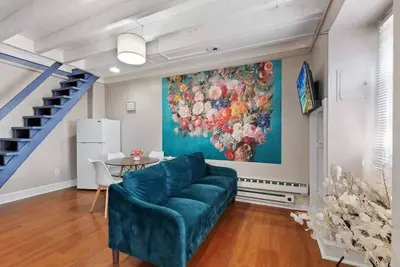 Image de Gorgeous Bi-Level 1br Apartment in Center City