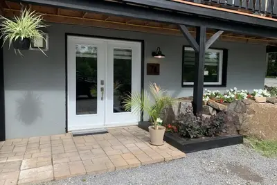 Image de Logement tranquille en nature, près de toutes les commodités!