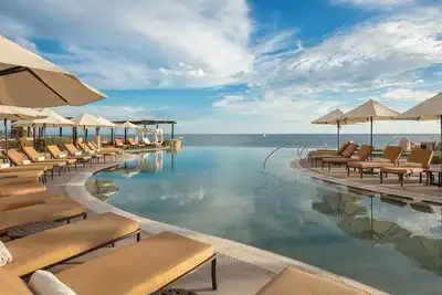 Image de 𝐅𝐢𝐧𝐝𝐢𝐧𝐠 𝐌𝐞𝐢𝐥𝐢 Paradise Grand Solmar Land's End Resort+Amenties. 1br