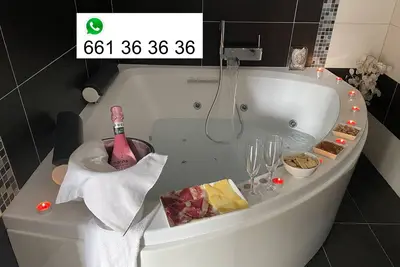 Image de Casa con Jacuzzi y Piscina con Vistas al Castillo