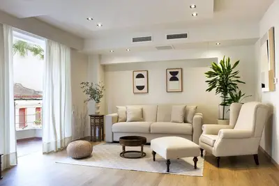 Image de Gracious-With Balcony 2Bd/3Ba Apt in Ideal Location