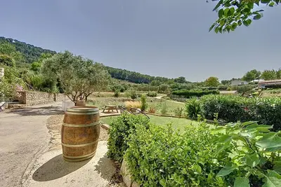 Image de Havre de paix entre nature et mer, T2 refait à neuf, climatisé, idéal pour 4!