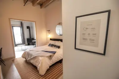 Image de Pet-friendly & Trolley View, Luxe Trolley View King Room at Bowline Hotel