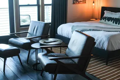 Image de Luxe River View King Room at Bowline Hotel, River View